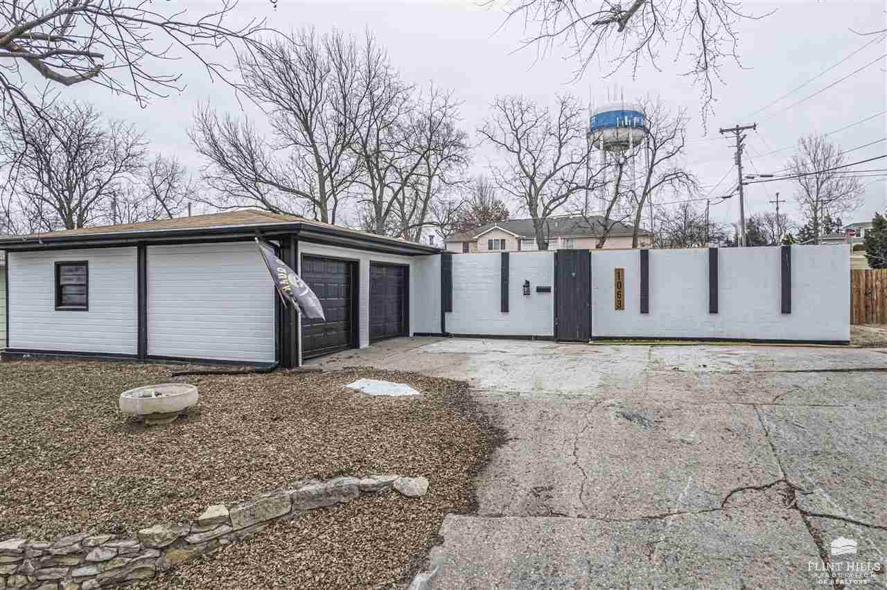 1063 West Chestnut Street, Junction City, KS 66441