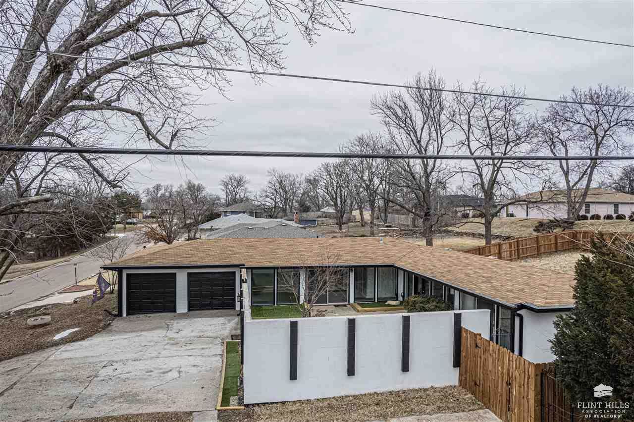 1063 West Chestnut Street, Junction City, KS 66441