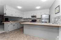 1063 West Chestnut Street, Junction City, KS 66441