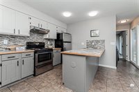 1063 West Chestnut Street, Junction City, KS 66441