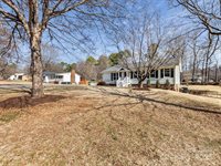7440 Apple Creek Drive, Mint Hill, NC 28227