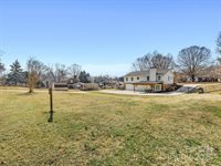 7440 Apple Creek Drive, Mint Hill, NC 28227