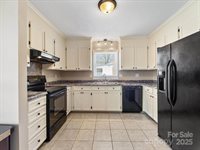 7440 Apple Creek Drive, Mint Hill, NC 28227