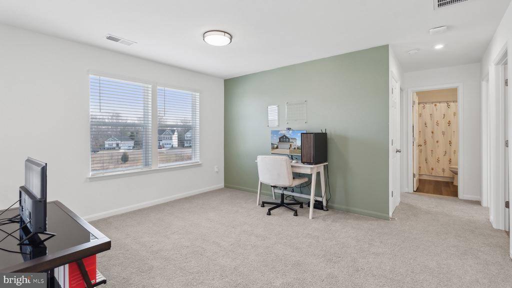 12153 Pronghorn Ln, King George, VA 22485