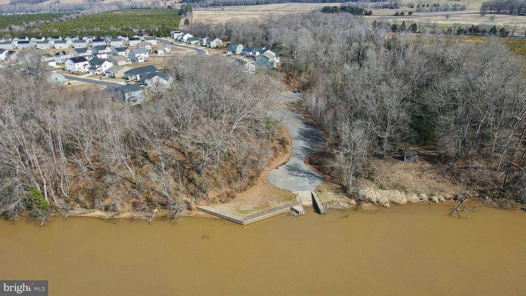 12153 Pronghorn Ln, King George, VA 22485