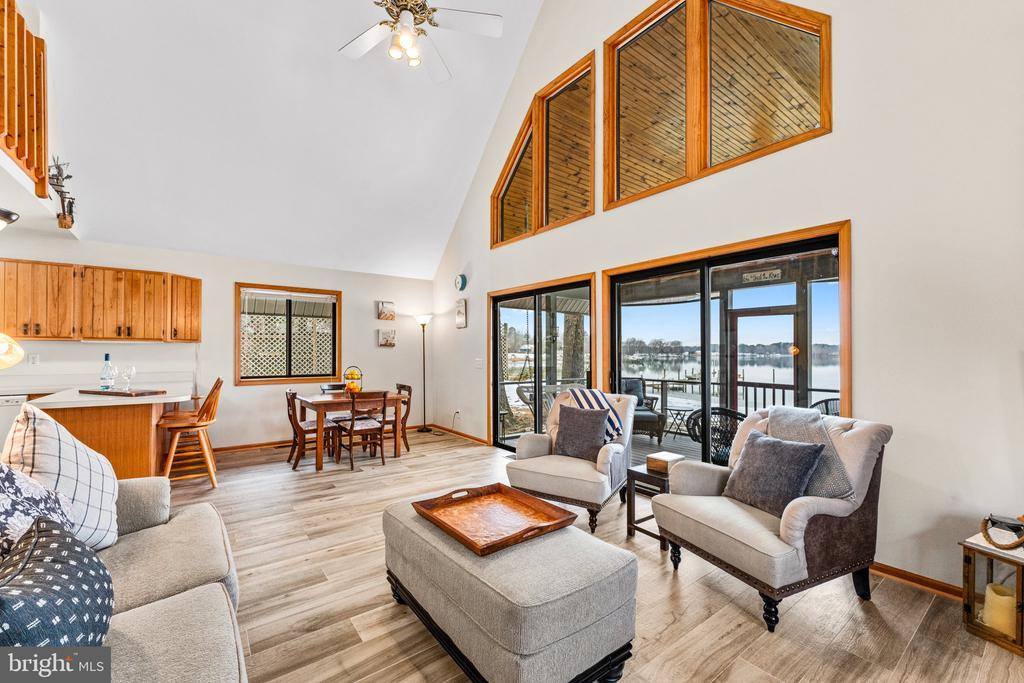 167 Grandview Landing, Hague, VA 22469