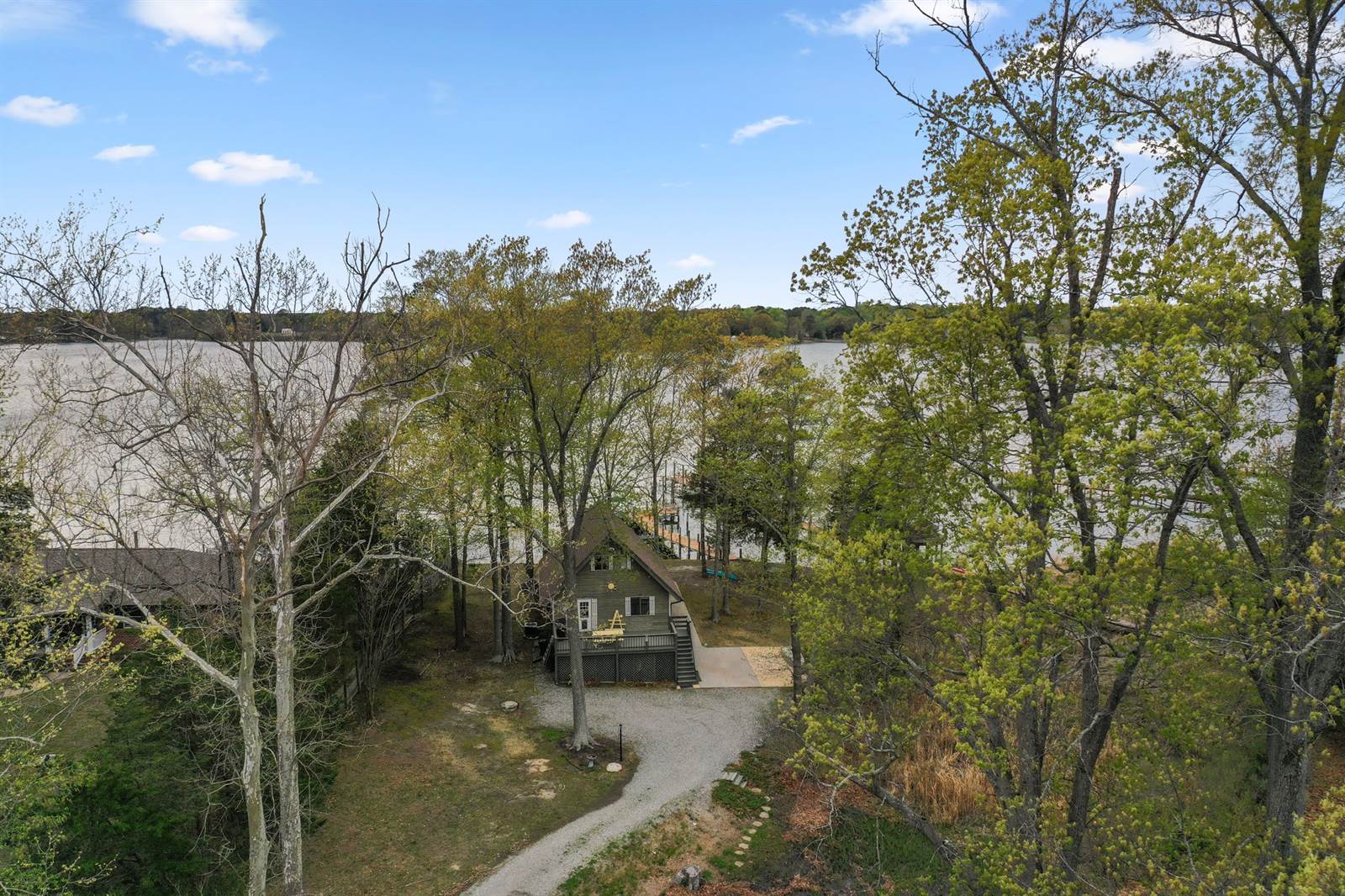 167 Grandview Landing, Hague, VA 22469