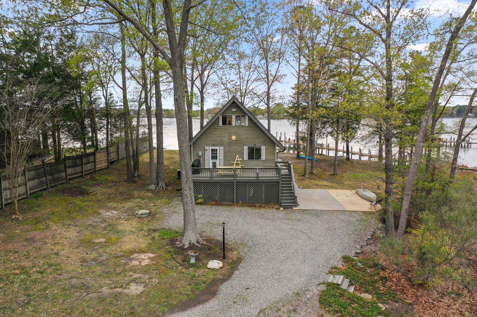 167 Grandview Landing, Hague, VA 22469