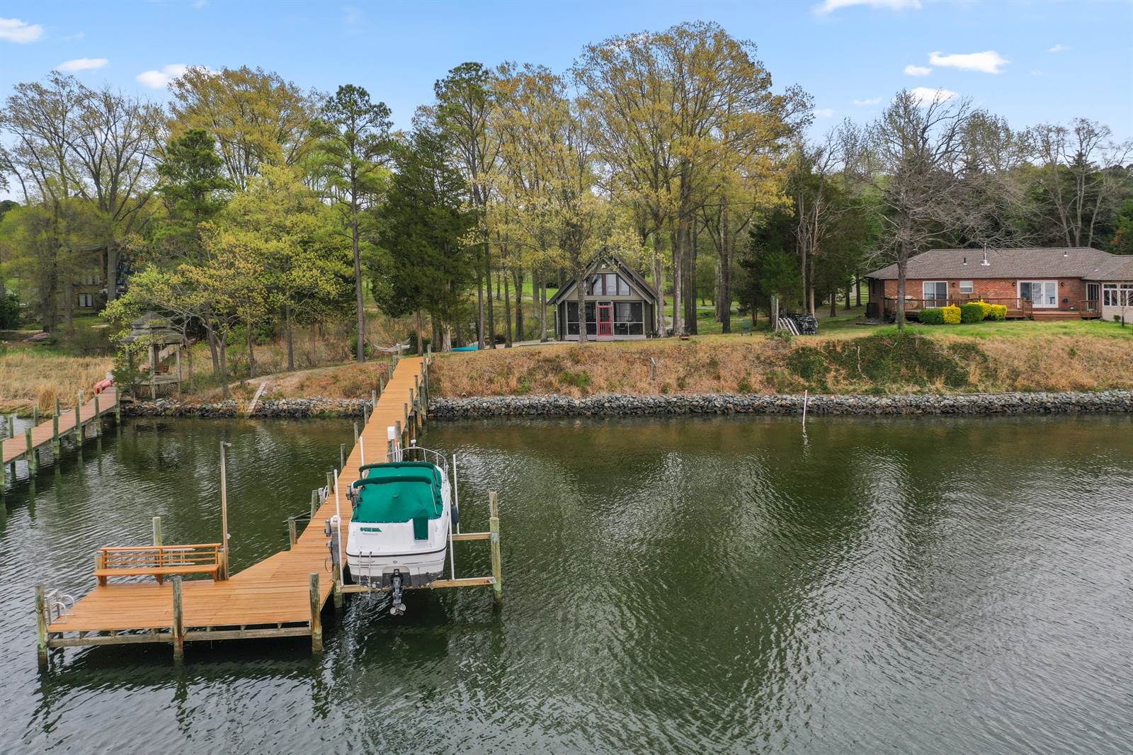 167 Grandview Landing, Hague, VA 22469