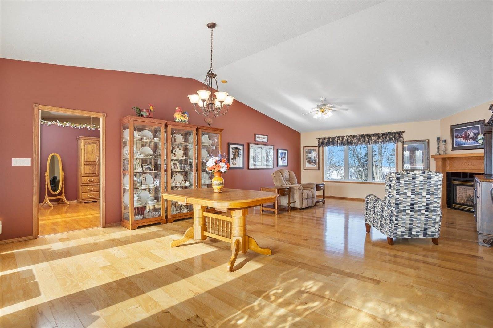 15010 19th Ave NW, Burlington, ND 58722