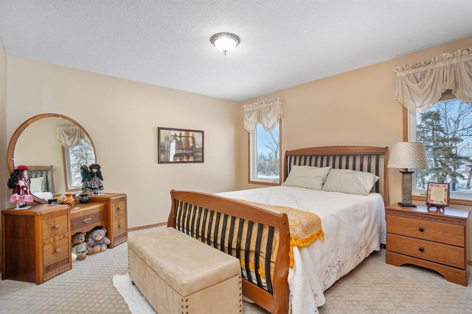 15010 19th Ave NW, Burlington, ND 58722