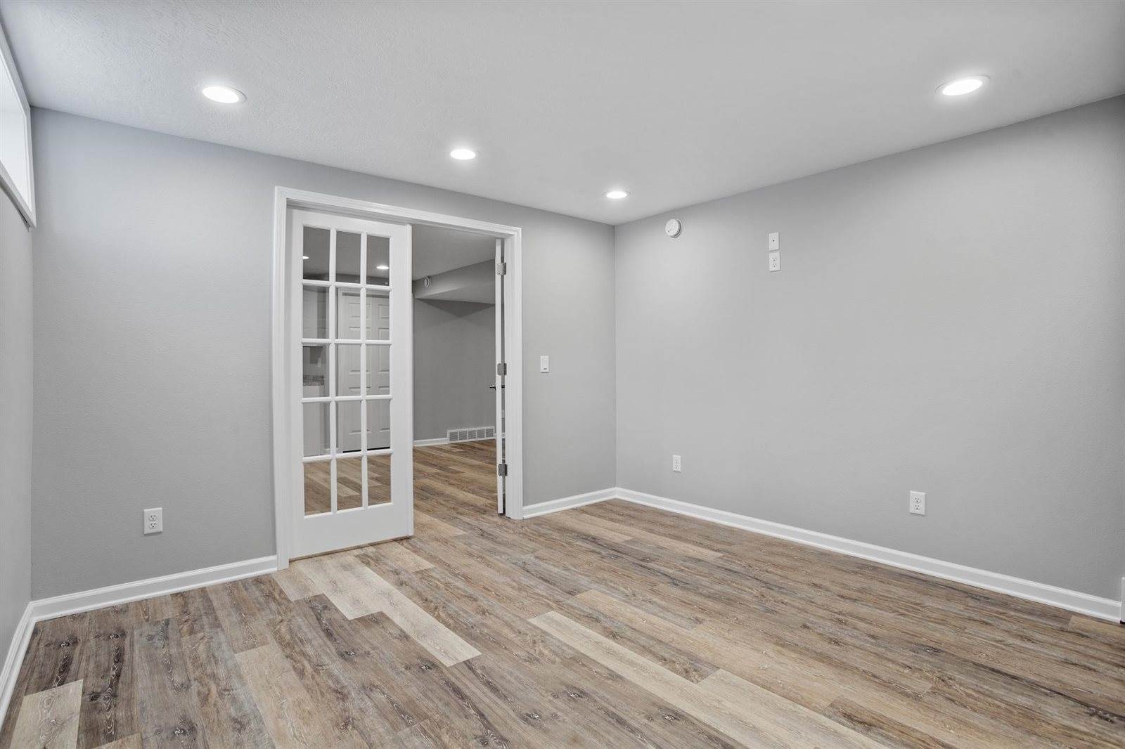 15010 19th Ave NW, Burlington, ND 58722