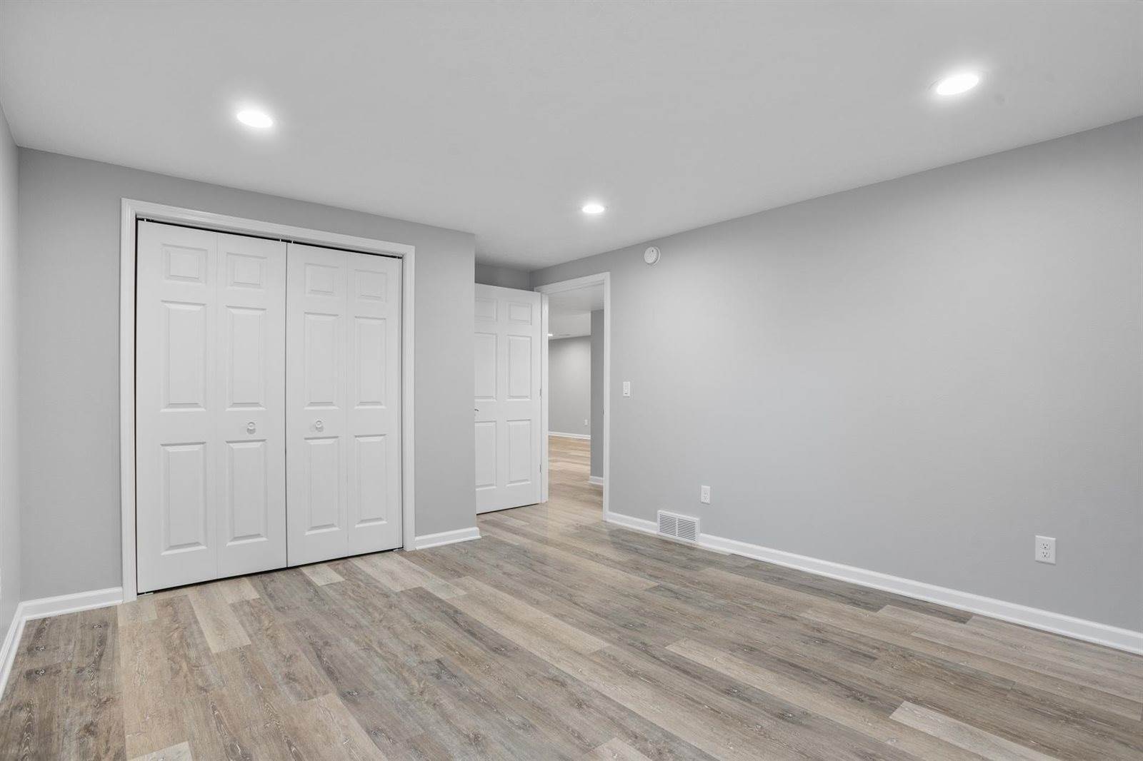 15010 19th Ave NW, Burlington, ND 58722