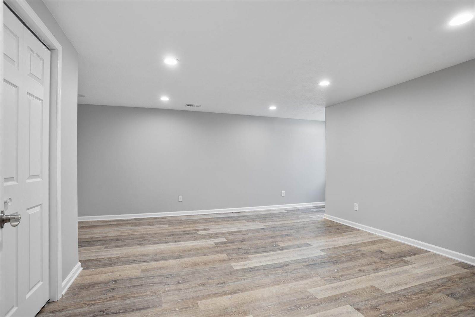 15010 19th Ave NW, Burlington, ND 58722