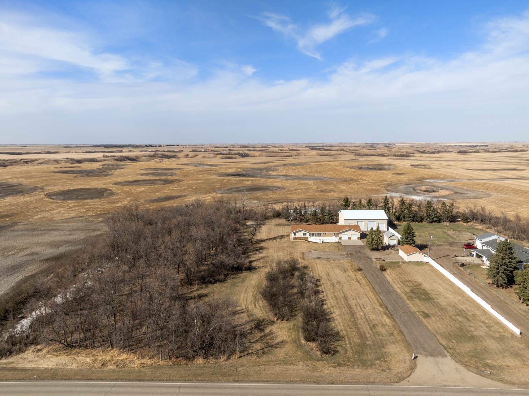 15010 19th Ave NW, Burlington, ND 58722