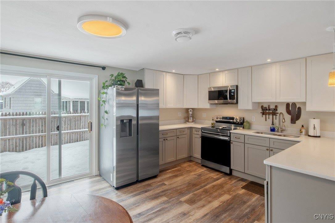 8820 English Road, Cicero, NY 13029