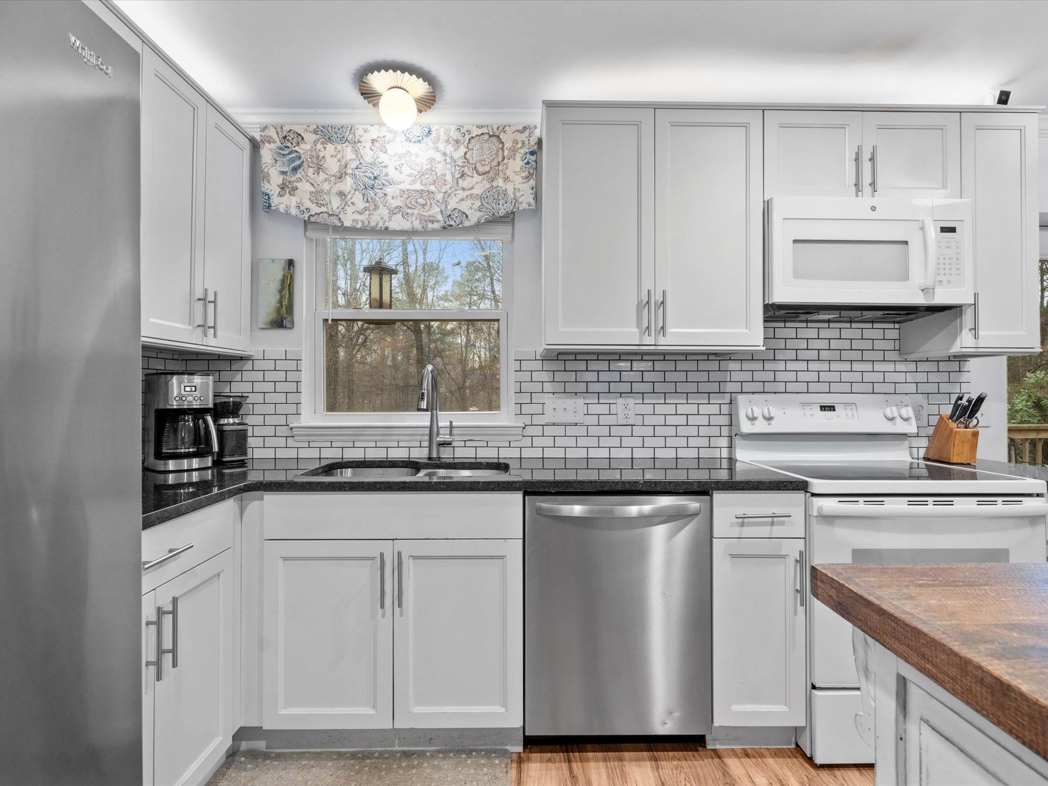 613 Lynn St, Waxhaw, NC 28173