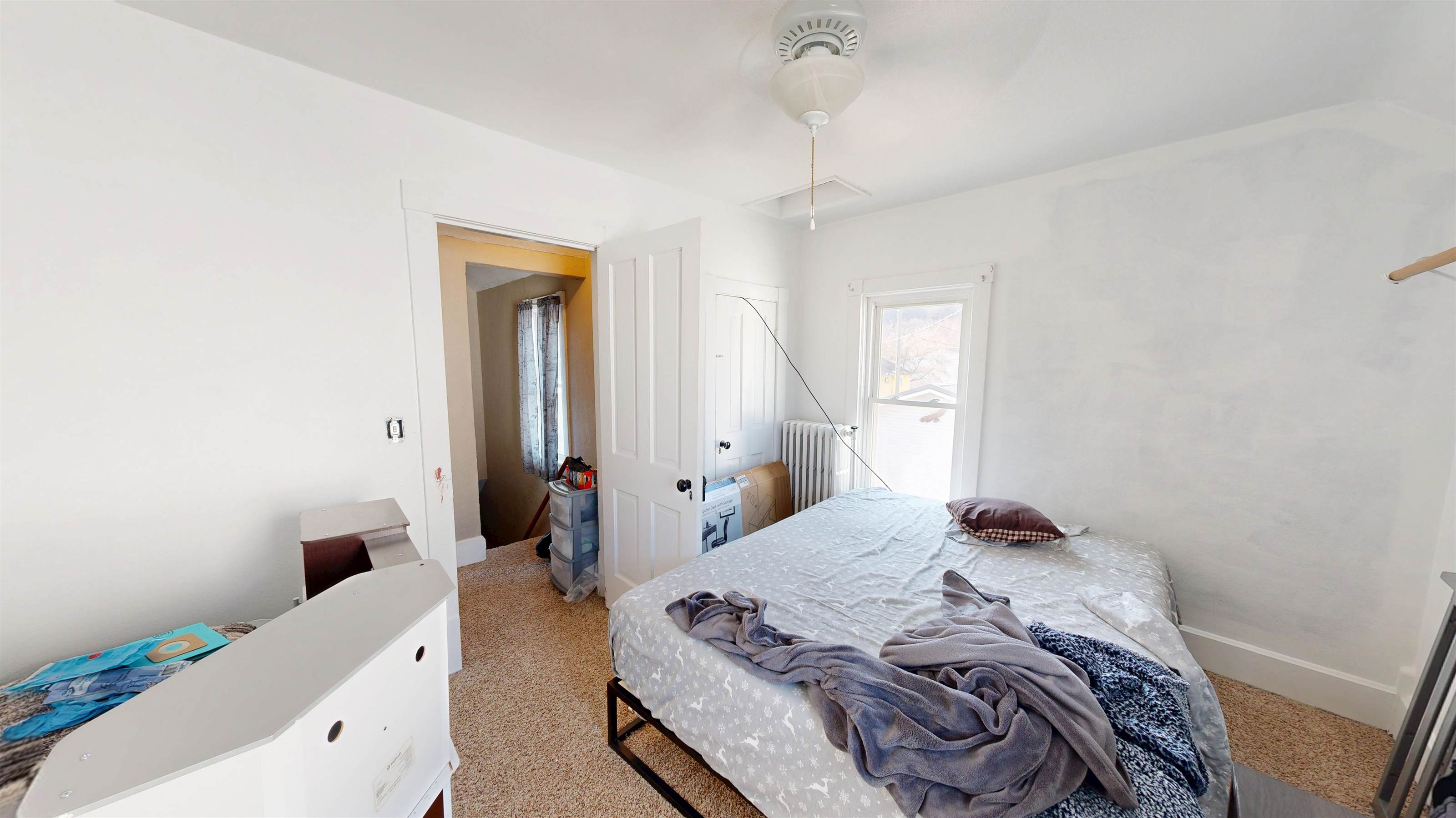 814 S 2nd St, Guttenberg, IA 52052