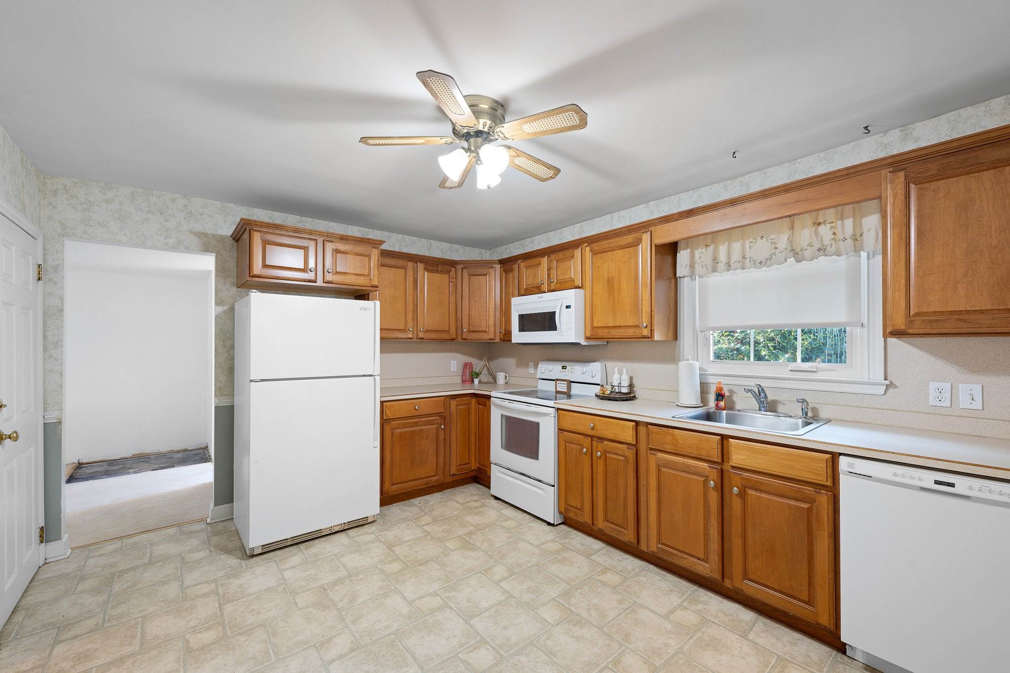 216 Winterberry Drive, Dover, DE 19904