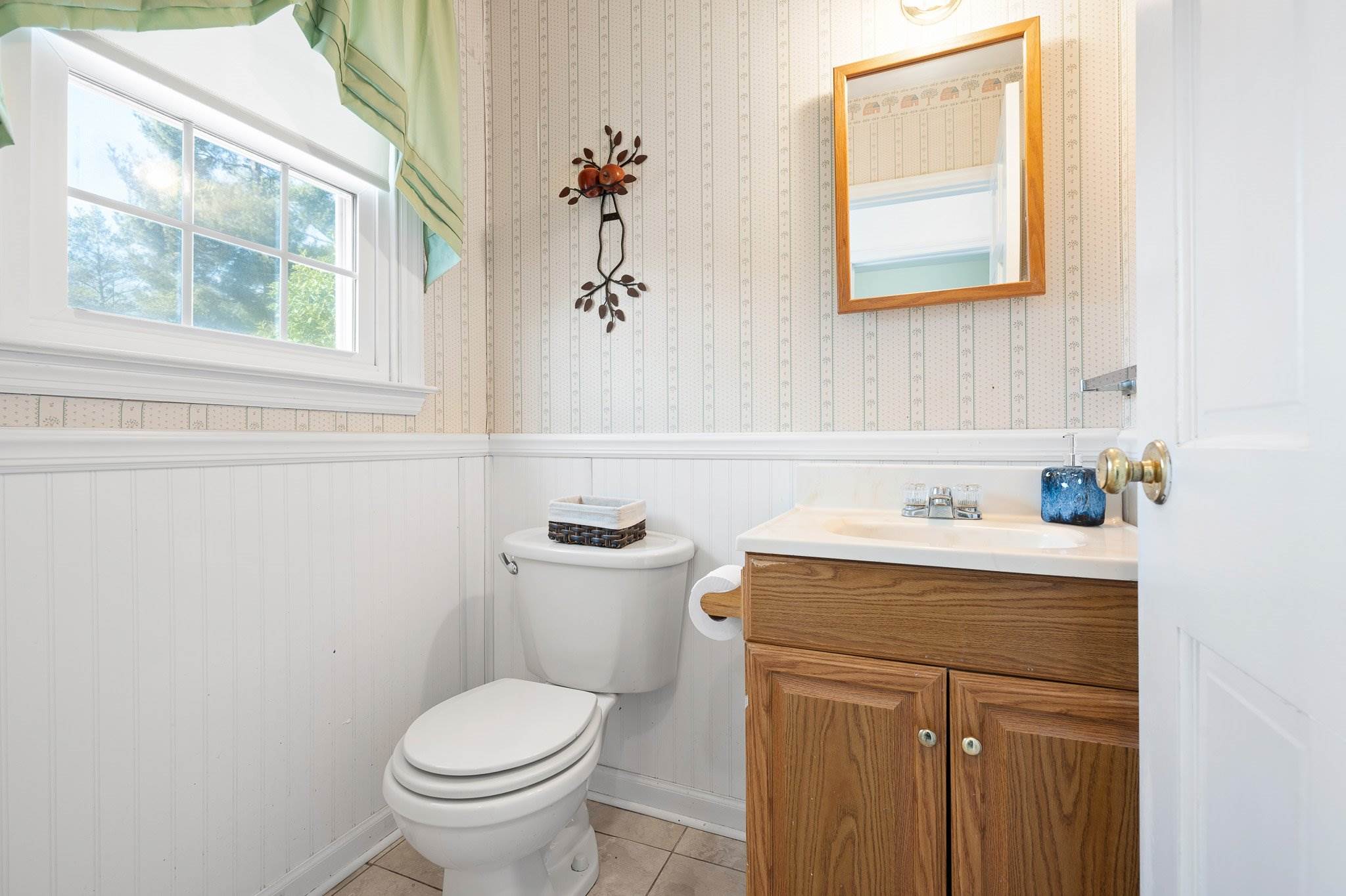 216 Winterberry Drive, Dover, DE 19904