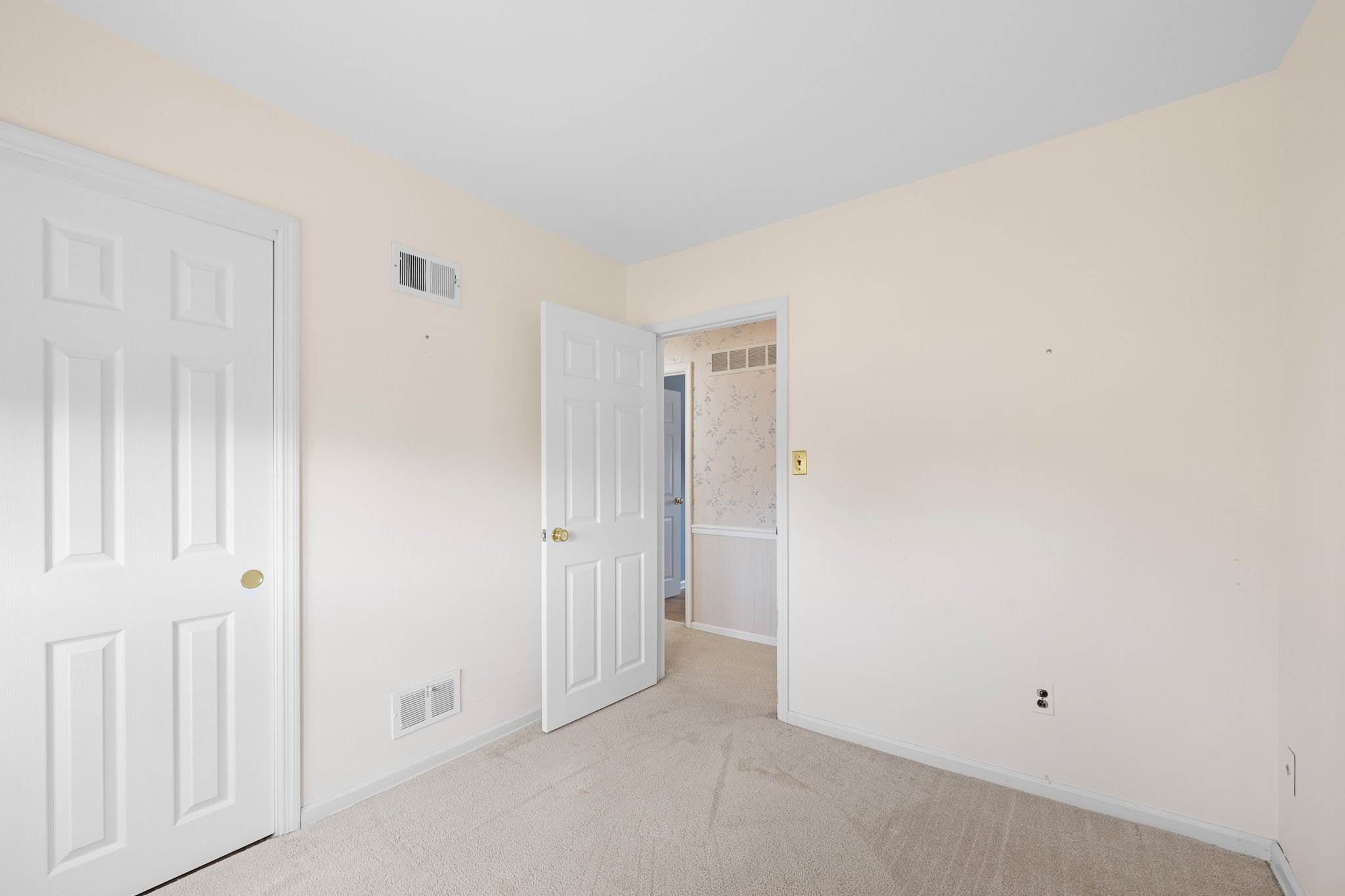 216 Winterberry Drive, Dover, DE 19904