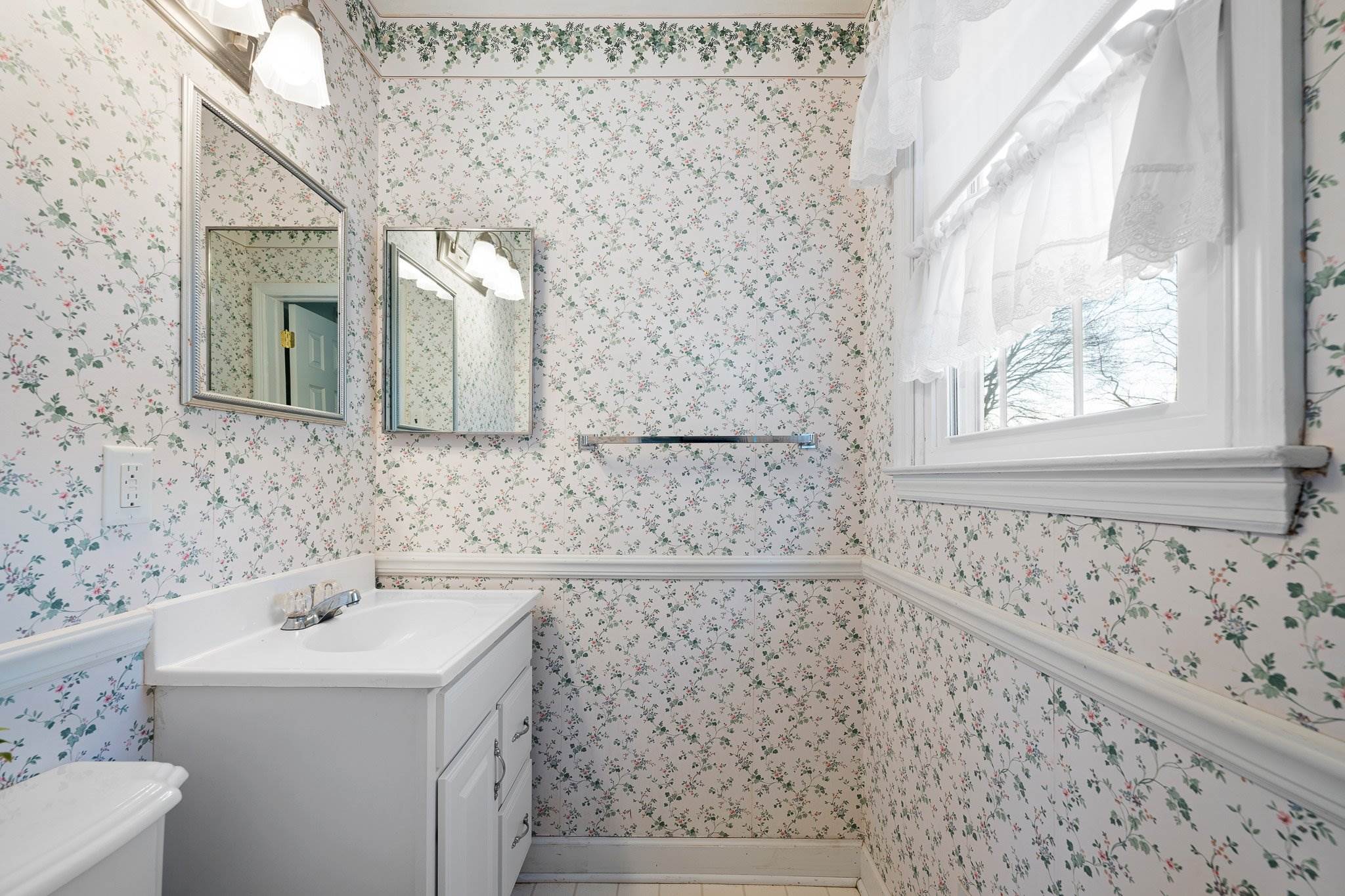 216 Winterberry Drive, Dover, DE 19904