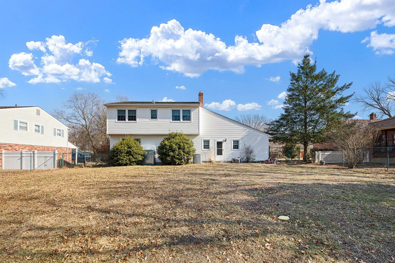 216 Winterberry Drive, Dover, DE 19904