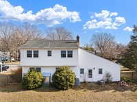 216 Winterberry Drive, Dover, DE 19904