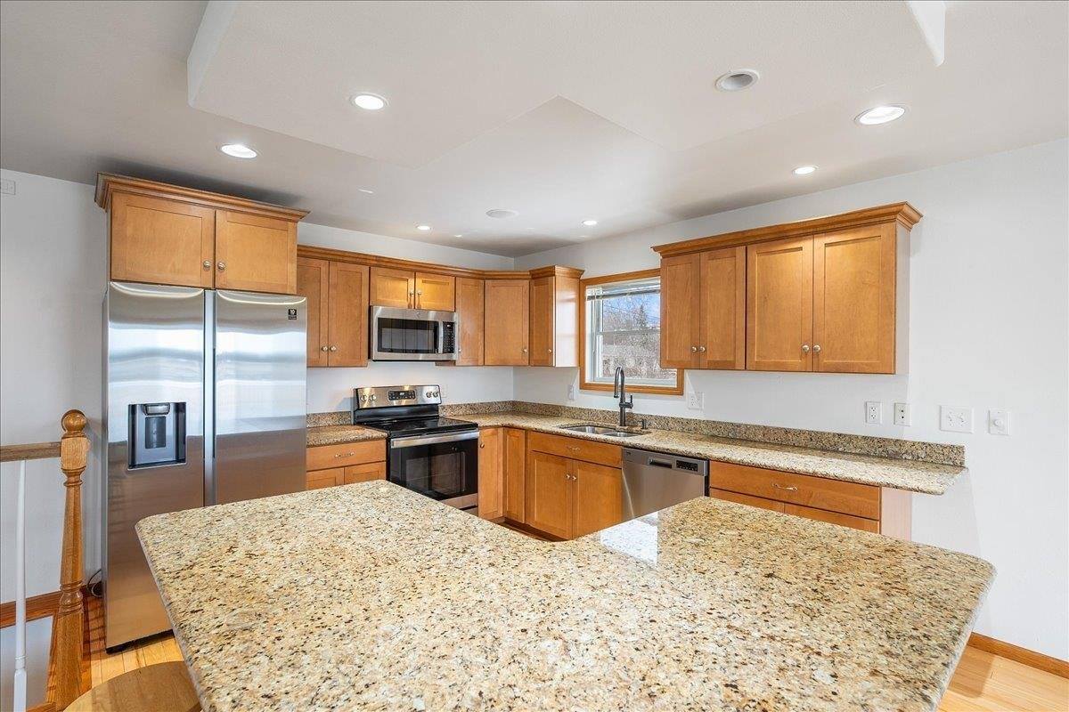 2711 S Wittman Avenue, Marshfield, WI 54449