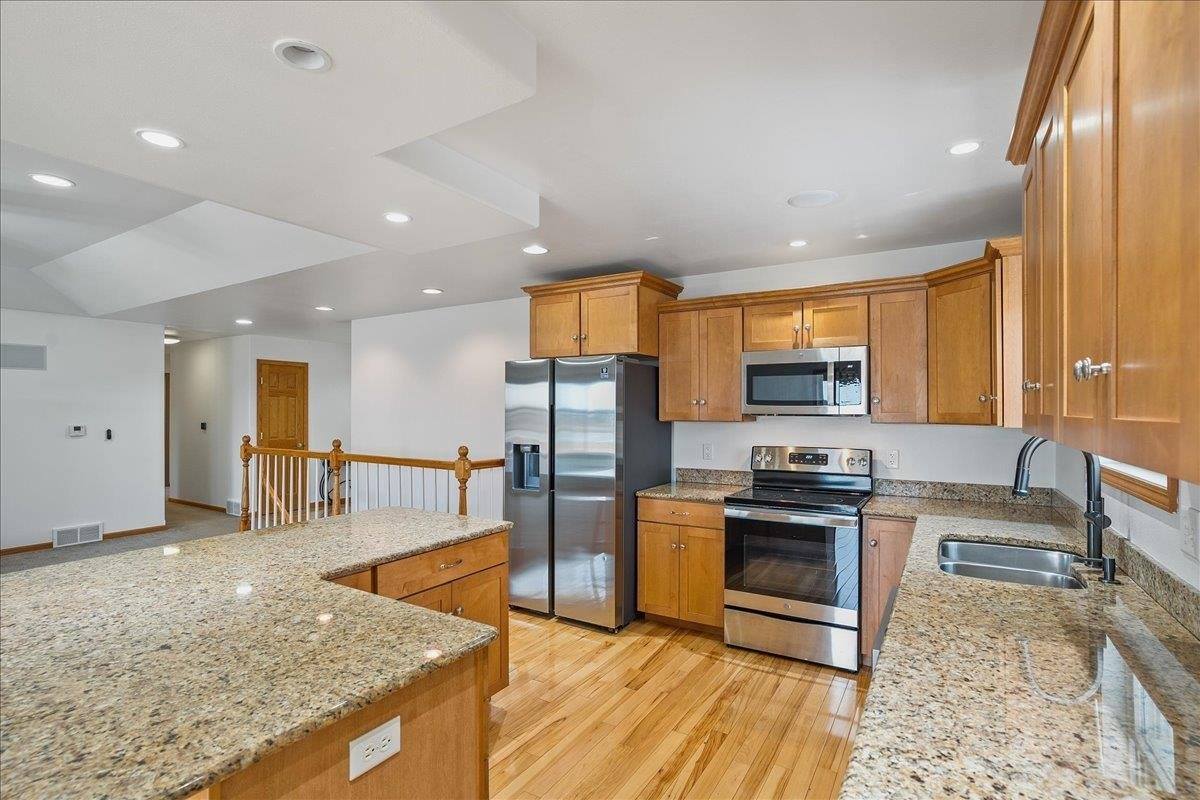 2711 S Wittman Avenue, Marshfield, WI 54449
