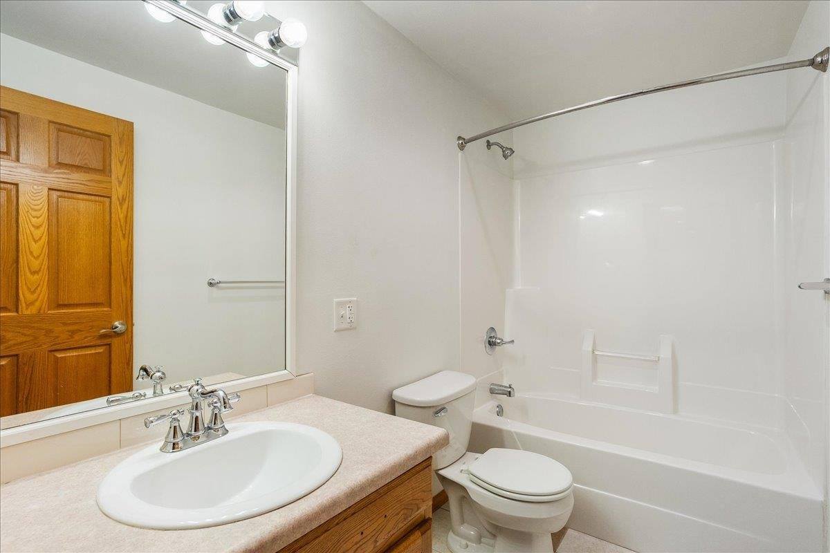 2711 S Wittman Avenue, Marshfield, WI 54449