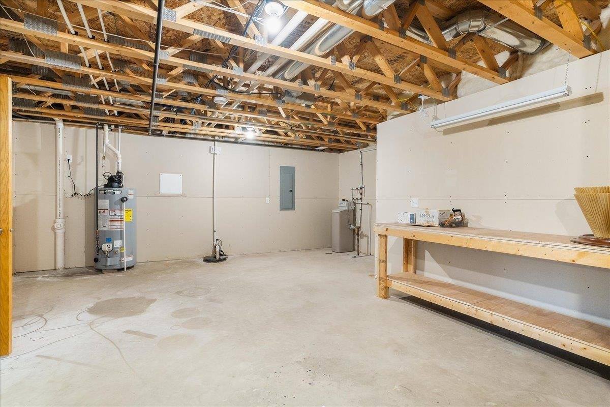 2711 S Wittman Avenue, Marshfield, WI 54449