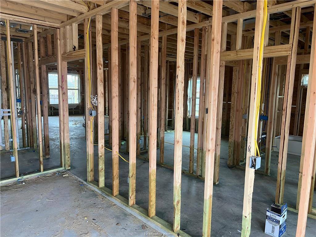 3092 Peterson Way, Bryan, TX 77802