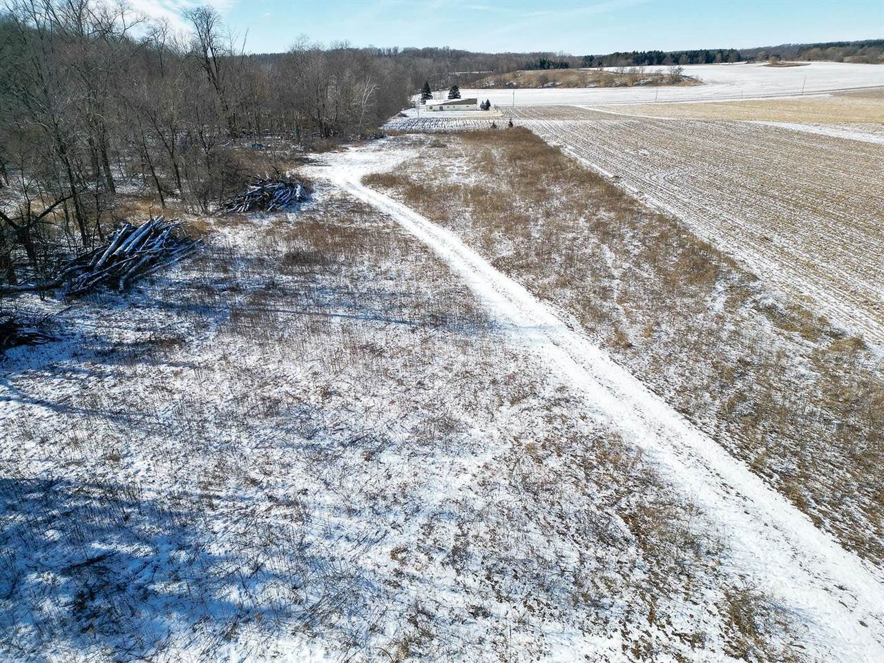 N3912 County Rd S, Plymouth, WI 53073