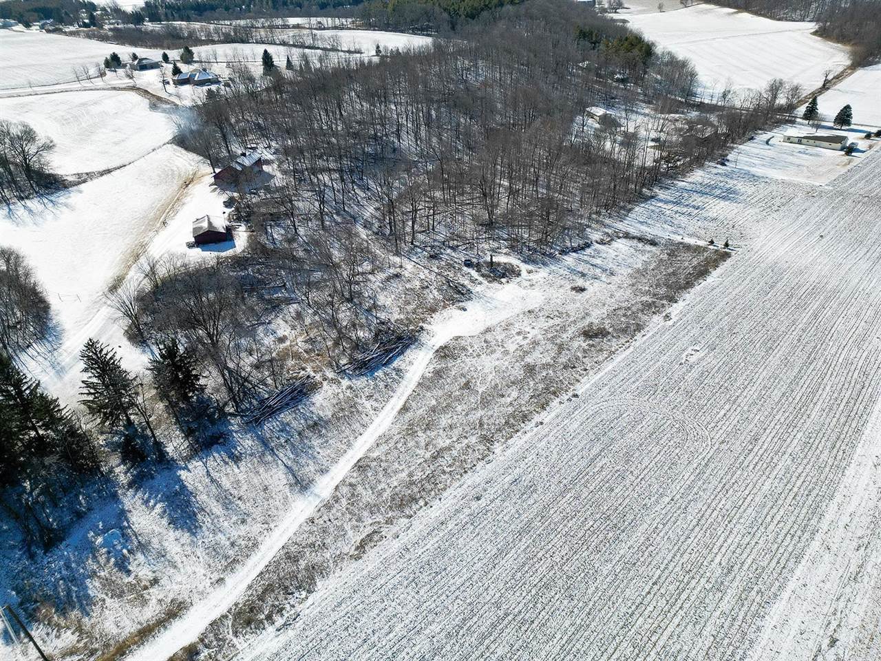 N3912 County Rd S, Plymouth, WI 53073