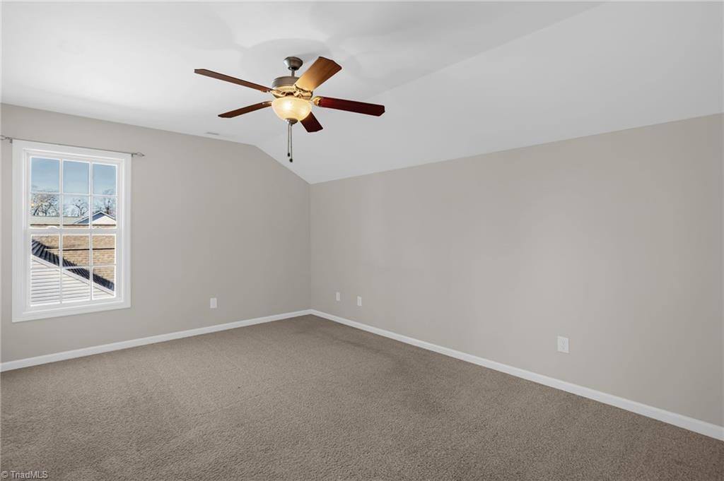 7 Trotters Run, Thomasville, NC 27360