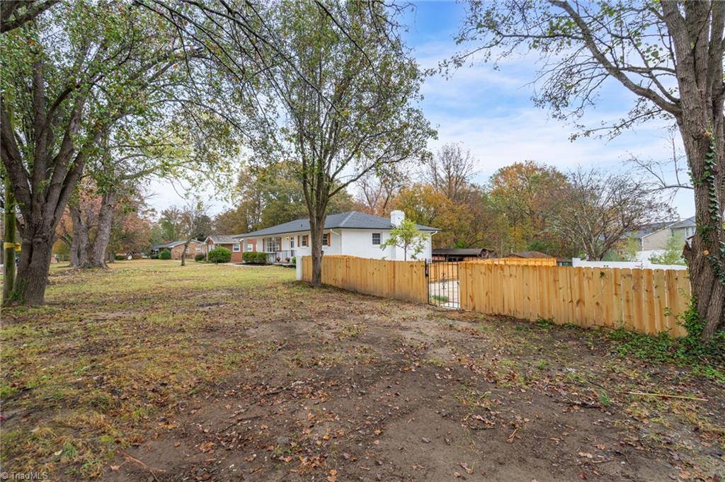 420 Collinwood Drive, Burlington, NC 27215