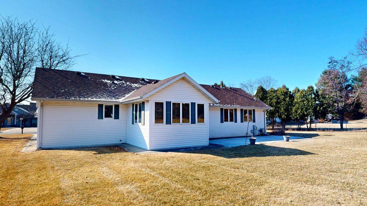 1204 Navaho Ct., Fort Atkinson, WI 53538