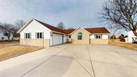 1204 Navaho Ct., Fort Atkinson, WI 53538