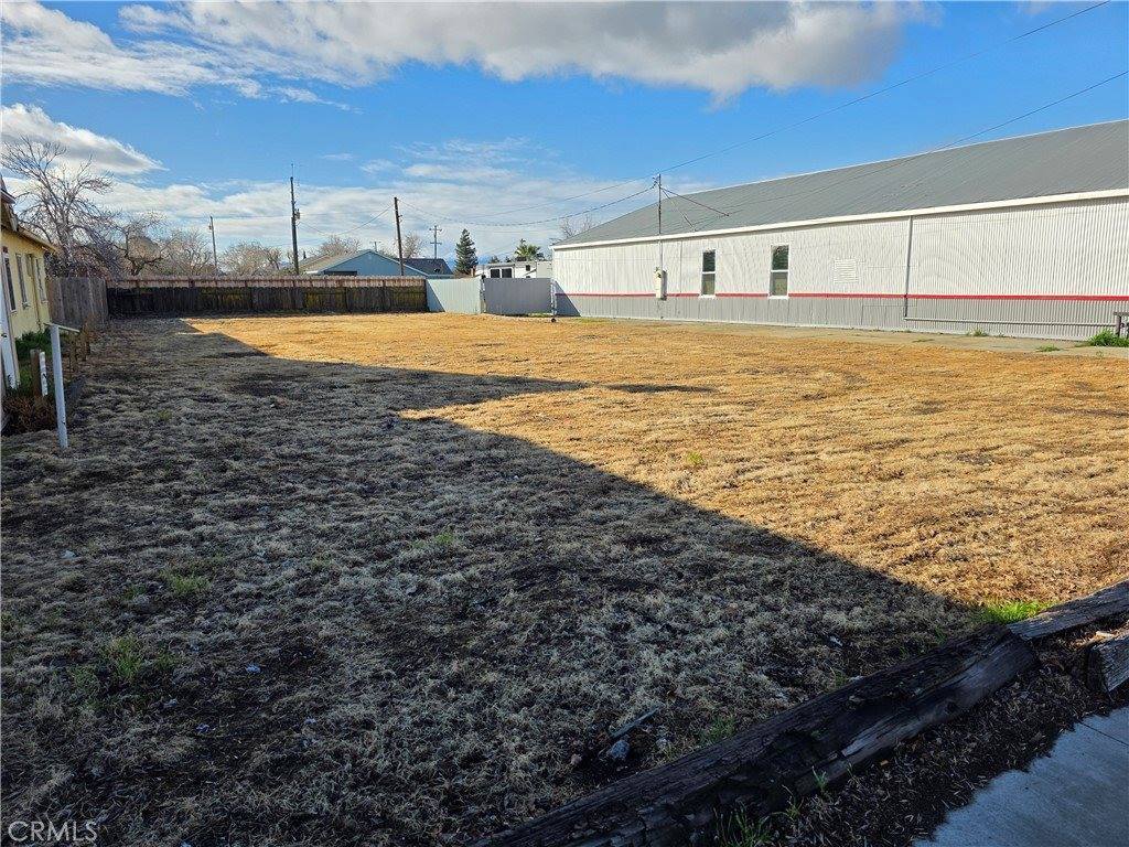 39 West Pacheco Pass, Los Banos, CA 93635