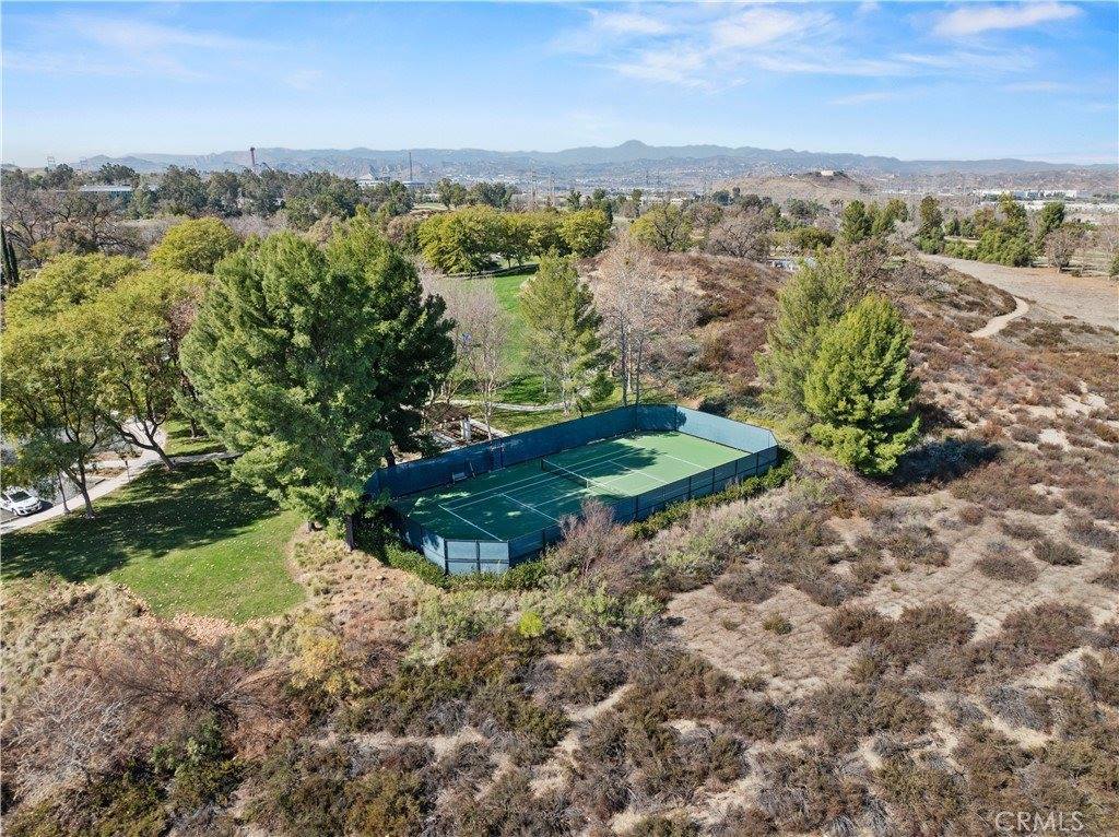 26913 Pinehurst Drive, Valencia, CA 91355