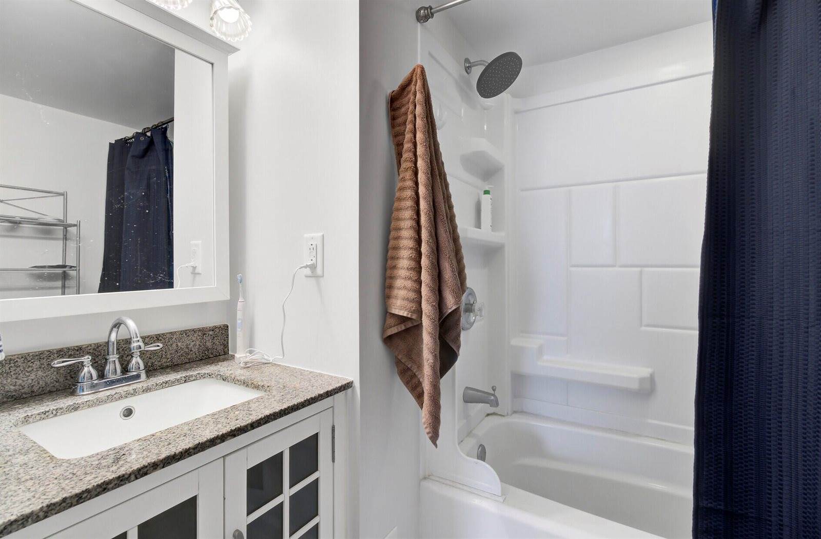 14 Lockwood Drive, Charleston, SC 29401