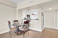 14 Lockwood Drive, Charleston, SC 29401