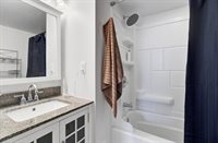 14 Lockwood Drive, Charleston, SC 29401