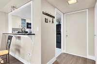 14 Lockwood Drive, Charleston, SC 29401