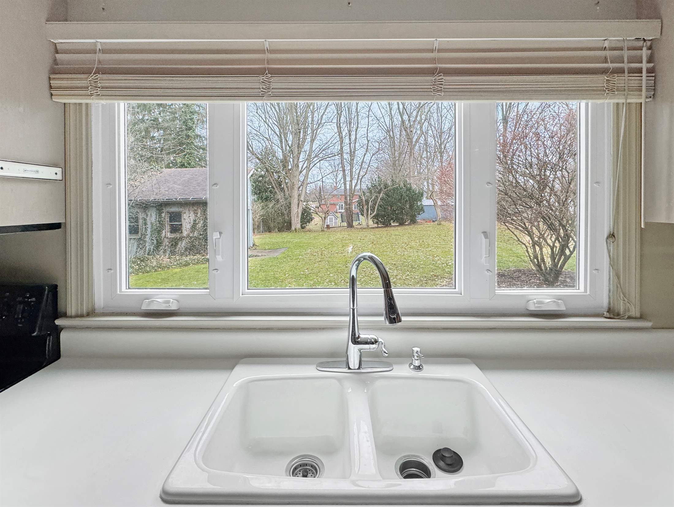 257 N Countryside Dr, Ashland, OH 44805