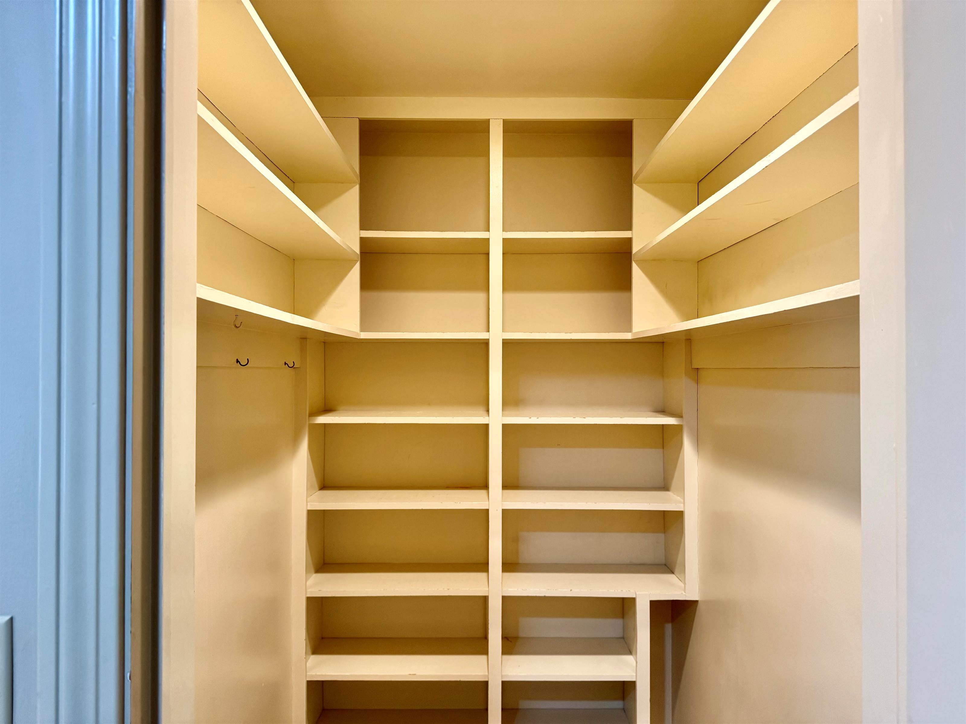 257 N Countryside Dr, Ashland, OH 44805