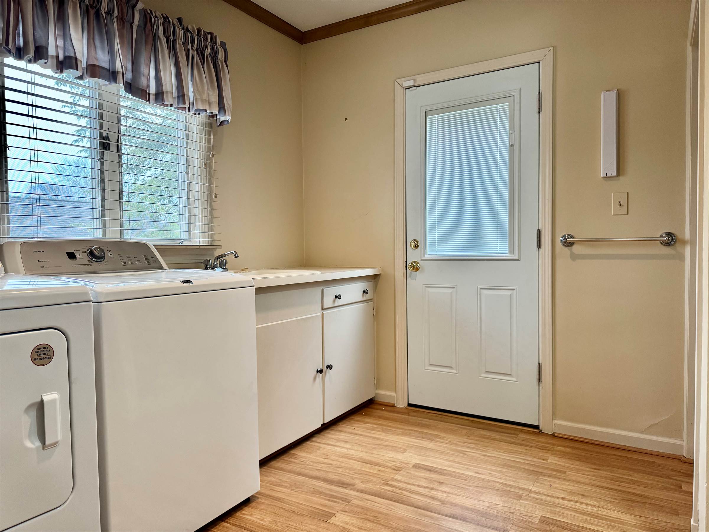 257 N Countryside Dr, Ashland, OH 44805