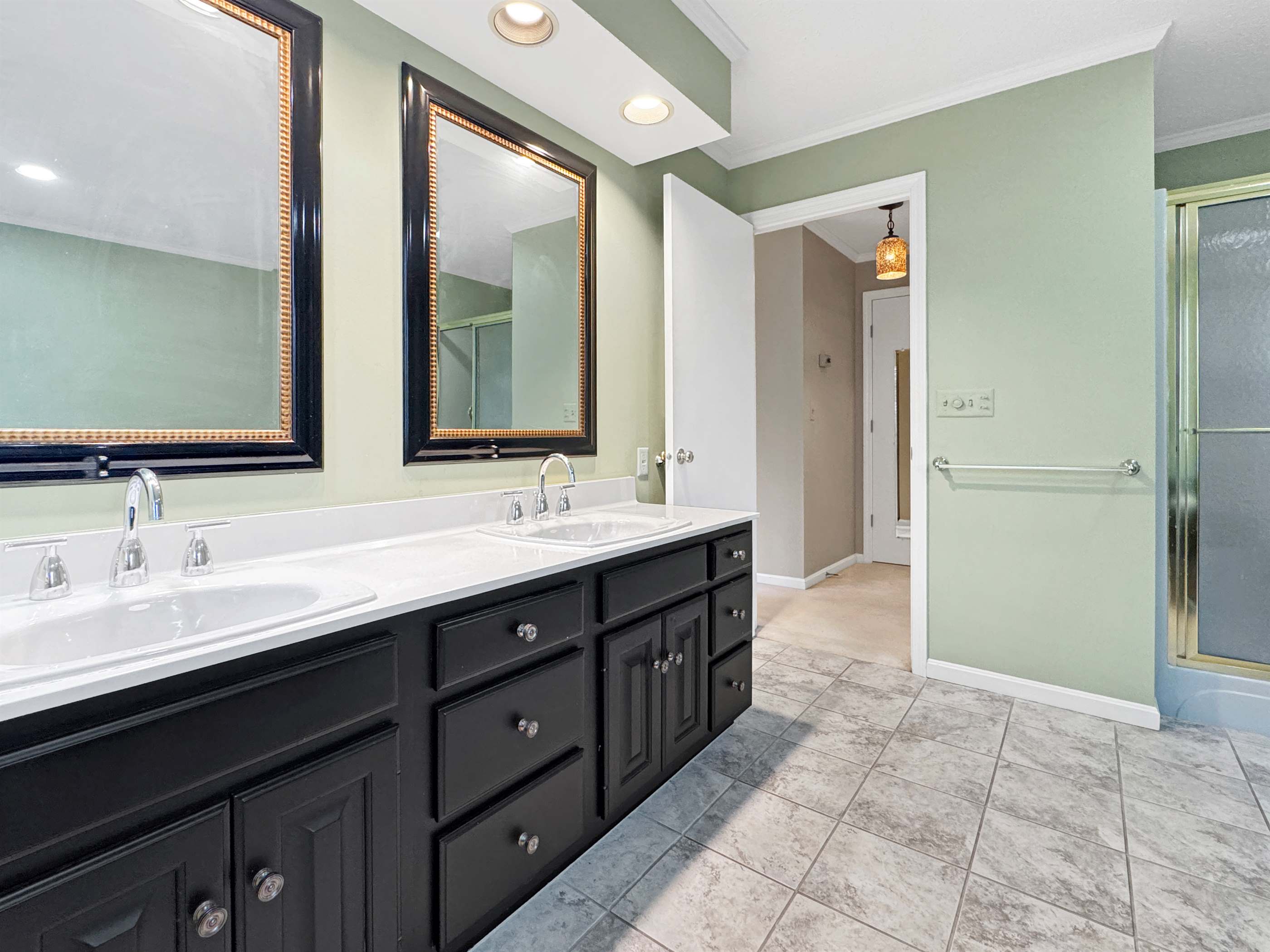 257 N Countryside Dr, Ashland, OH 44805