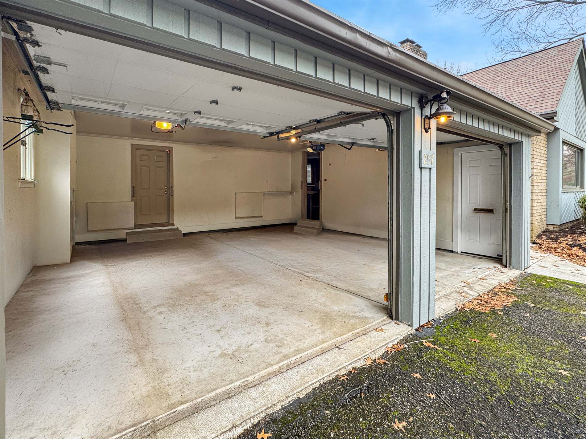 257 N Countryside Dr, Ashland, OH 44805